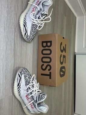 adidas White/Black/ RedYeezy Boost 350 V2 Zebra